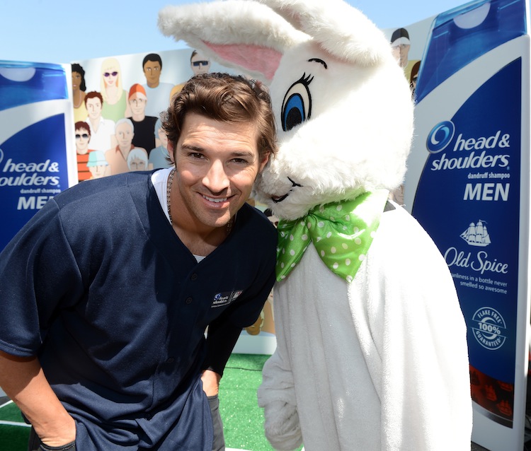 Head And Shoulders “Whiff-A-Thon”