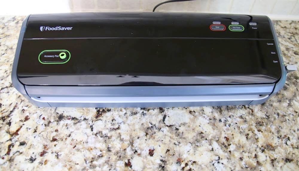 FoodSaver FM2000 Vacuum Sealing System