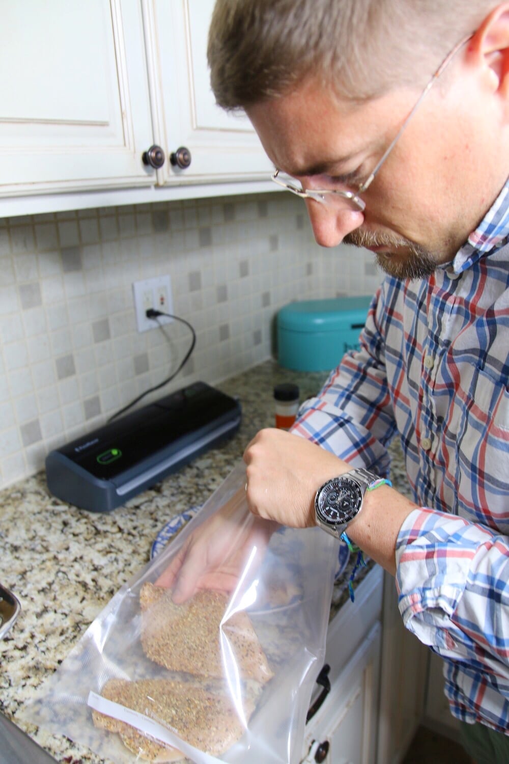 placing Chicken breast in FoodSaver Sous-vide Vacuum Seal Bags