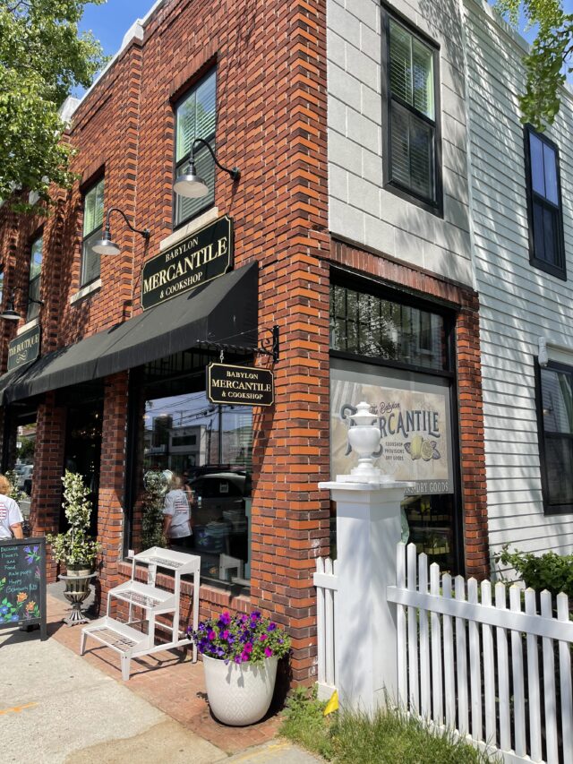 Long Island Stroll: Babylon Village